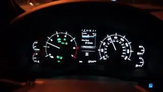 2016 Toyota Landcruiser Radar Cruise Control showing RPM and speed