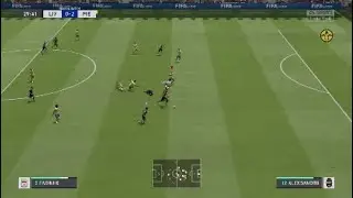 FIFA 20 - One tackle 2 players