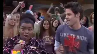 Drake & Josh - Helen singing I'm So Excited