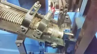 Special thread flower shape hanger hook making machine