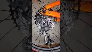 How to remove a MTB wheel properly #biketips