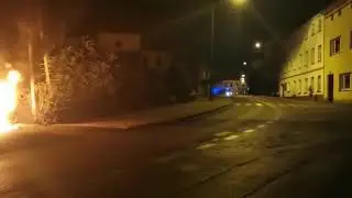 Pożar samochodu dojazd OSP Leśnica 499[o]07 - 06