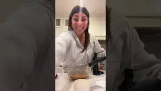 Making s&rsquo;mores cookie  #haileybills #short