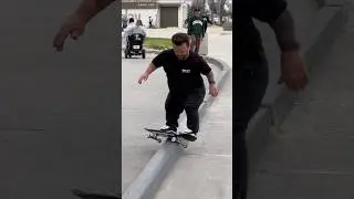 Weeman with a Skate Line at the Venice Curbs 😳 #NkaVids #Skateboarding #Skater