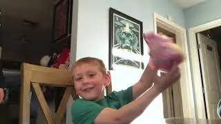 Xander&rsquo;s first video #subscribe Hatchible