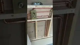Concealed shower valve
