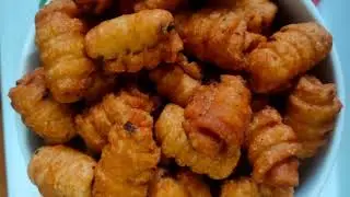Suji sweet and hot shells tea time snacks recipe in Kannada with English subtitles