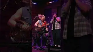 I invite the best harmonica player on stage