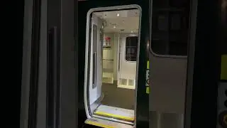 Class 800 Doors Closing