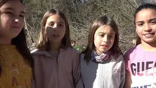 Alumnes de Les Mèlies netegen el Manol