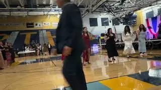 Hmong line dance at Sheboygan party x2025