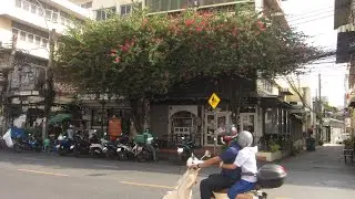 1 day in Phra Arthit road.
