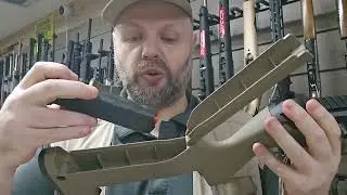 Можно хранить 21 патронный магазин в прикладе Ругера ПС МагПул Рюкзачник
