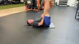 Core Program/ toe touch crunch