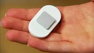 The Lumo Lift is a fashionable posture-tracking wearable gadget