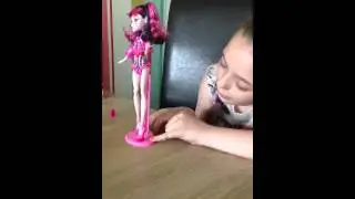 Monster high draculaura swim doll