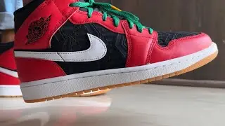 Air Jordan 1 Mid SE Christmas