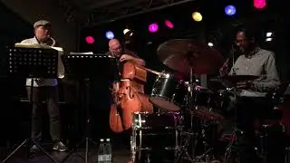 Brian Blade, Benjamin Koobel, Scott Colley. 