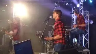 Popfeesten Usselo Zondag Half um Half