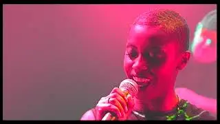 Morcheeba - Rome Wasn't Built In A Day (live at Nulle Part Ailleurs)