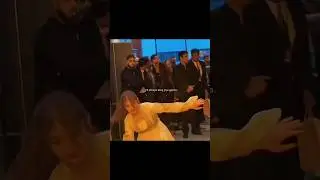 Dananeer Fell Down On Hum Style Awards 😮 #shortsfeed #shorts #dananeer