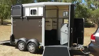 Ifor Williams HB511 Horse Float
