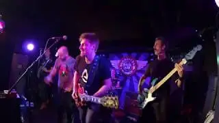 Artistas Infiltrados. Hard to handle / Duro de pelar. Sala Barracudas 22 nov 17. Madrid