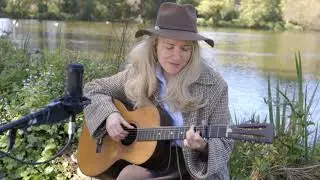 Outdoor Acoustic Sessions: Episode 1 - Meredith Axelrod