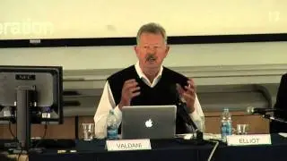 Jay Elliot presents his book in Bocconi