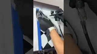 Quick Airbrush Painting of a Waving Flag | #AirbrushArt | Iwata HP-C Plus