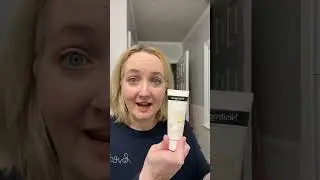 Love this. Purescreen mineral UV tint spf30. #notsponsored  #mineralsunscreen #neutrogenasunscreen