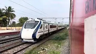 🚂😍VANDE BHARAT OVERTAKES DOUBLE DECKER EXP❤️