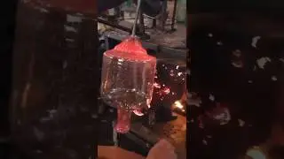 Recycled glass at its finest ! From garbage to gold ! Watch how it&rsquo;s done  #art #fails #glass #wfayo