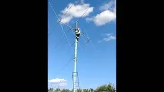 RA4CNM на антенне RQ-35J 7.5 m up (65 years old)