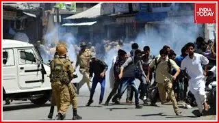 Unrest in Kashmir Continues, School holidays Extended By A Week