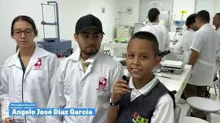 ESTUDIANTES DE AGROINDUSTRIA UNIVALLE EN ENTREVISTA CON TELEKIDS RMB
