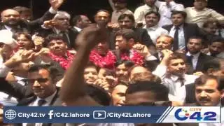 Lawyers Celebration on PM disqualification