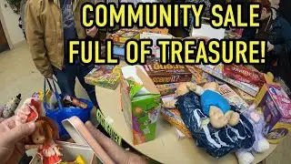 HUGE COMMUNITY SALE FULL OF TREASURE! RARE VINTAGE TOYS & PLUSH!
