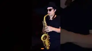 AMERICAN WOMAN BY ALEX LIVESAX 🎷🎶
