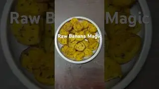 Stop scrolling ❌ this Raw Banana Bhaja is insanely crispy 😱🍌 Golden Banana Fry ✨ #viral #trending
