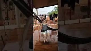 GAROTA,VIRTUAL,DANCING,BY arloopa