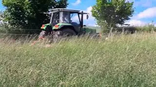 Heu  mähen  2015 mit deutz dx 4.61