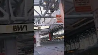 Алекс Юбэнкс бросил свою девушку.
