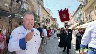 DESFILE 2024 COFRADÍAS ASISTENTES AL LXXII  CAPITULO SERENISIMO DE LA COFRADÍA DEL VINO DE ALBARIÑO
