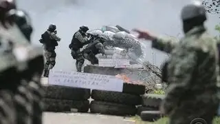 Ukraine government, security forces appear weak as violence increases