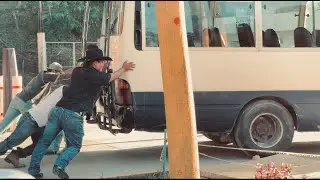 LA GASOLINA / EL GALLO DEL PUEBLO