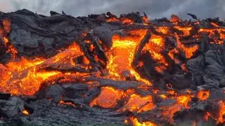 Basaltic Lava Flow in Iceland! Hear the clinking lava. 10.07.23 Unshared video