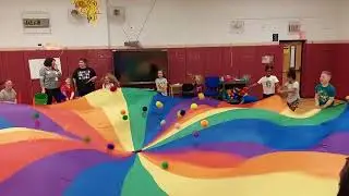 Esperanza at Field Day English Village (actividad de cole) 9-jun-2023