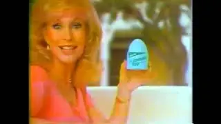 L'eggs Pantyhose Commercial (Barbara Eden, 1980)