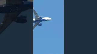 Indigo flight taking off @SamChui @infobellstamilrhymes